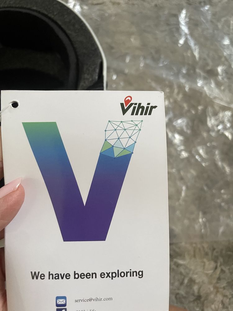 Kask damski typu orzeszek  Vihir