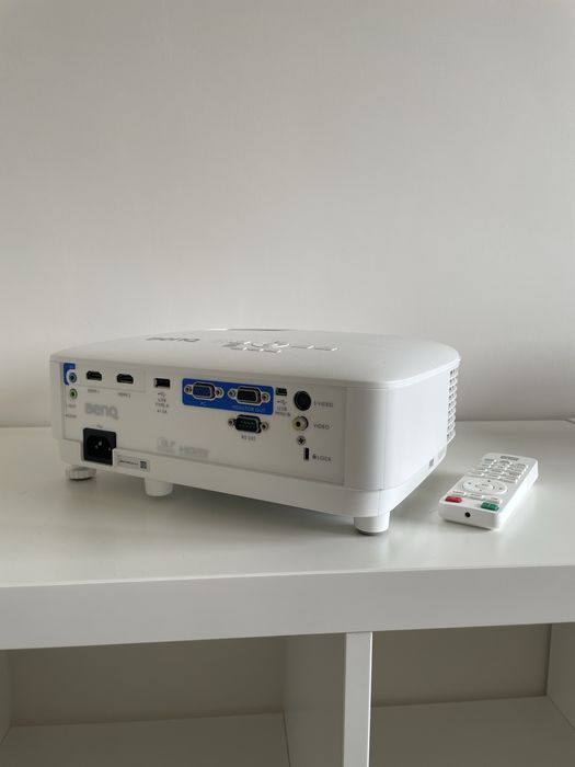 Projektor BenQ MX560