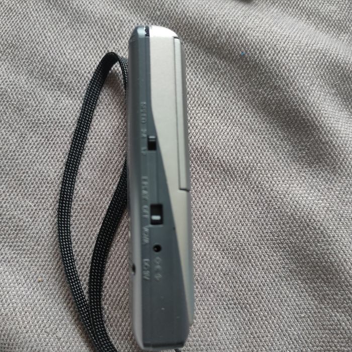 Диктофон Olympus J 400.