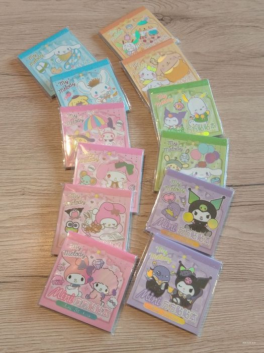 Książeczka naklejki sanrio