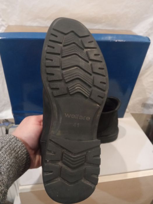 Продам мужские демисезонные кожаные утеплённые ботинки Welfare