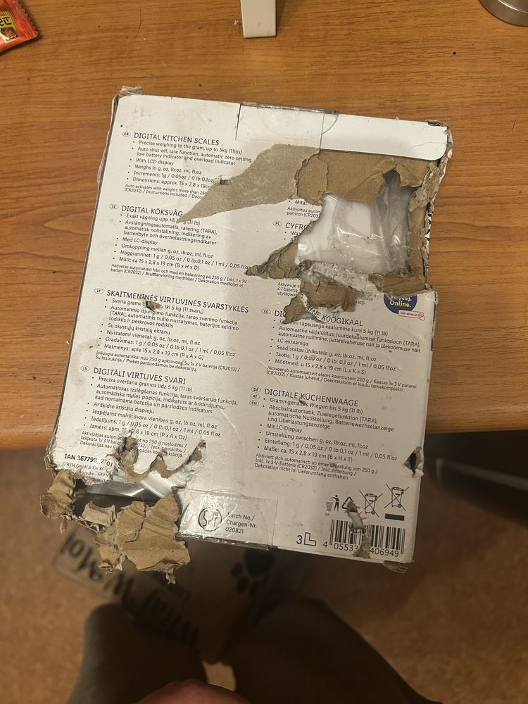Waga kuchenna - nowa, uszkodzone opakowanie