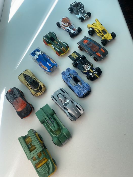 Машинки дитячі Hot Wheels хот вілс
