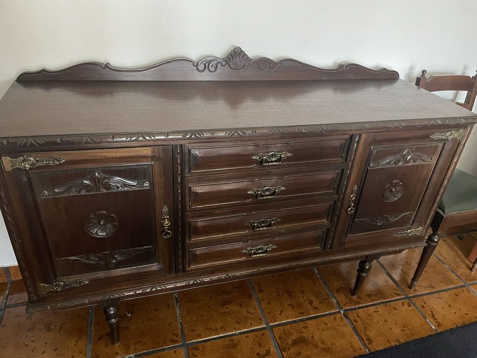 Vendo móveis/arca  antigos