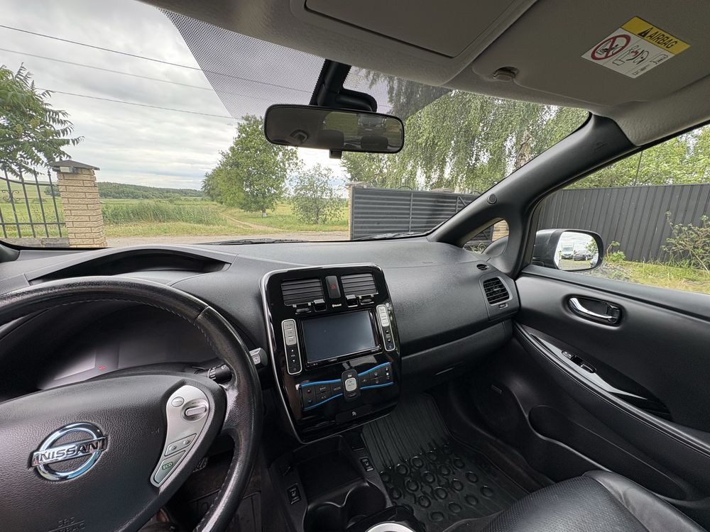 Nissan Leaf 2014
