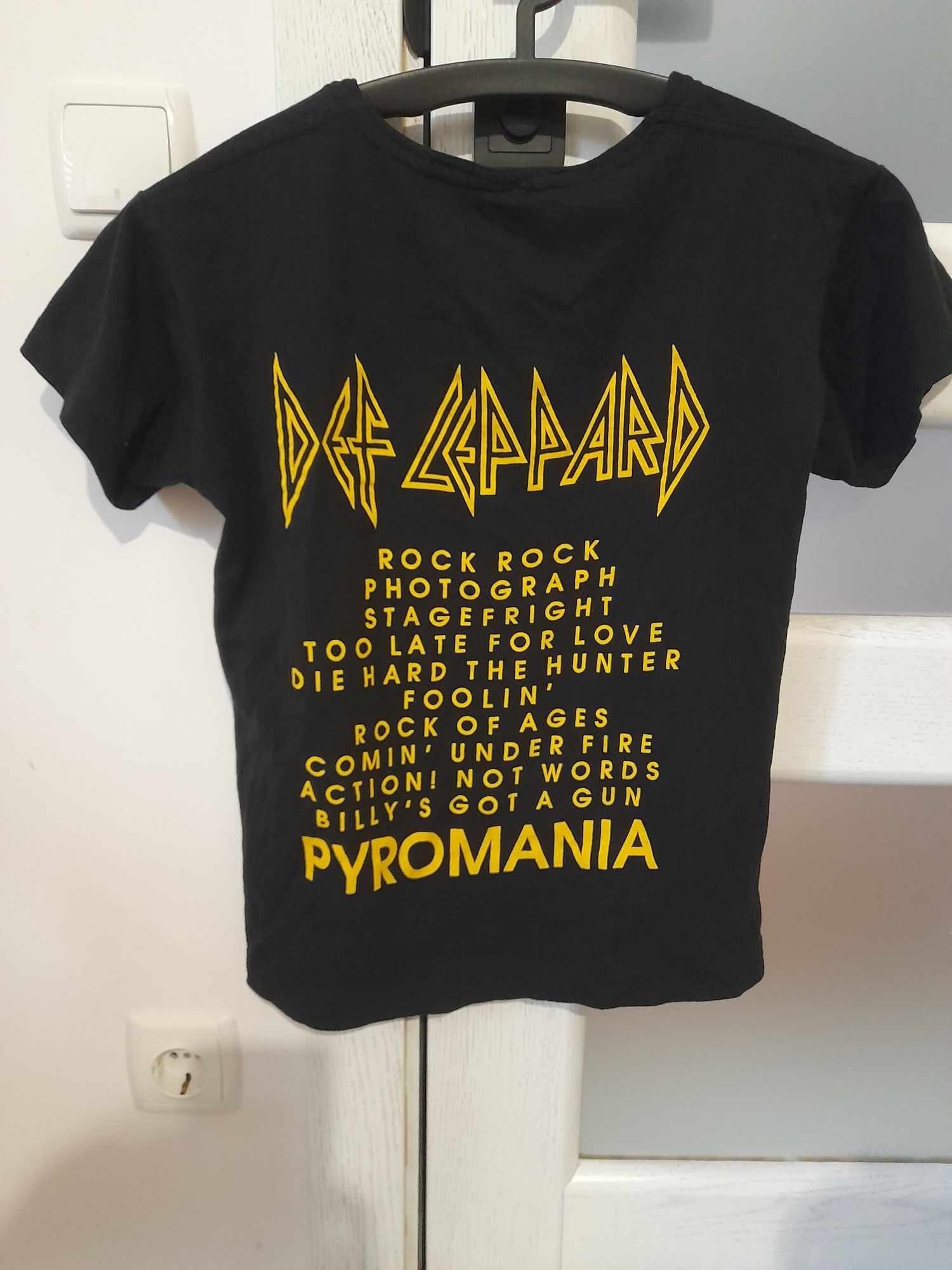 футболка DEF LEPPARD