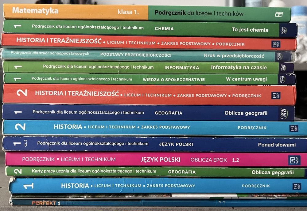 podręczniki do klasy 1 oraz 2 [zestaw lub pojedyńcze]