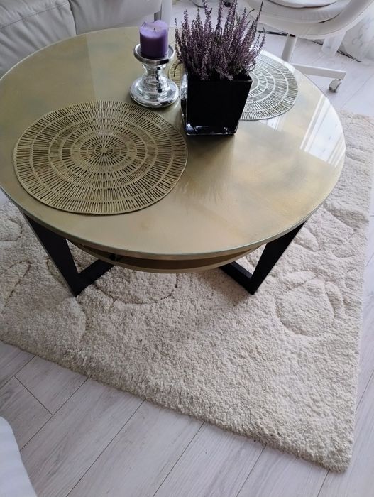 Stolik kawowy złoty z szybą