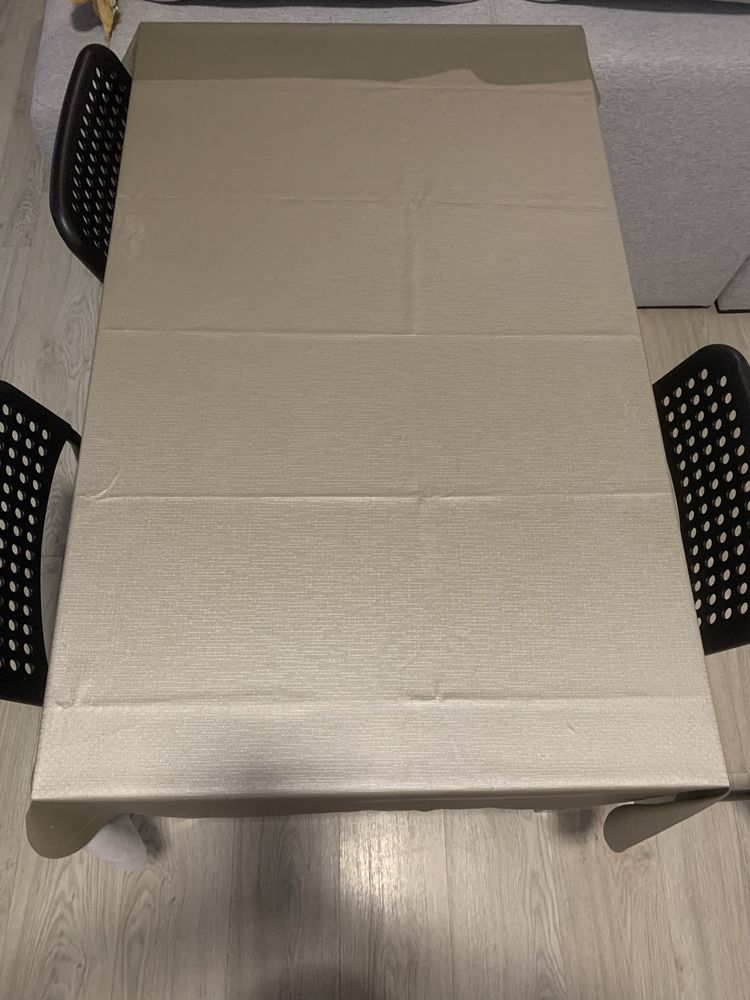 Mesa Tarendo IKEA