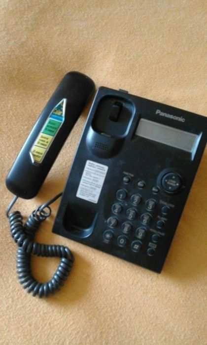 Стационарный телефон panasonic.