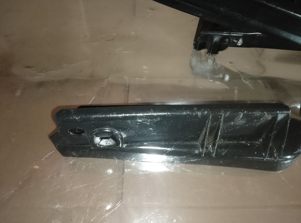 VW T4 Lewarek z mocowaniem oryginał