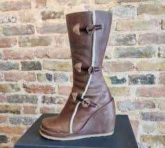 Жіночі черевики на танкетці Avaidor у рустикальному стилі  Destroy