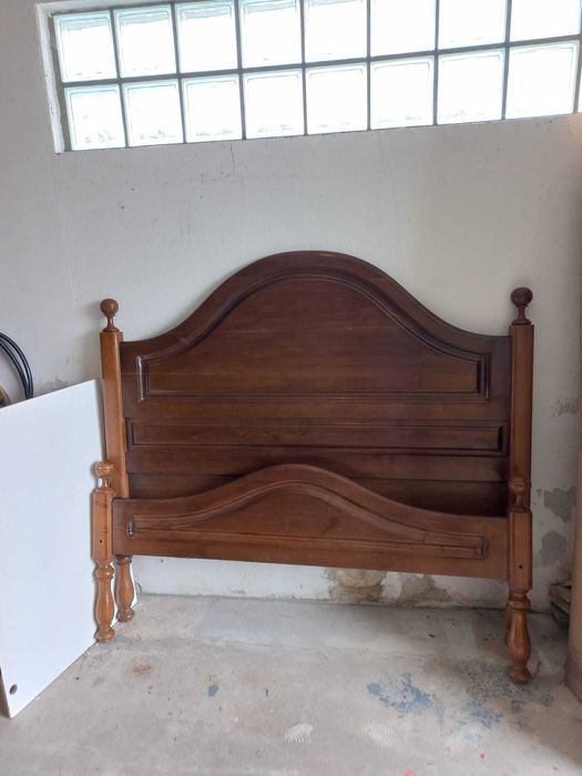 Cama casal vintage madeira maciça