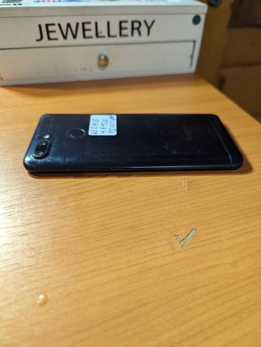 Redmi 6 4/64gb робочий повністю