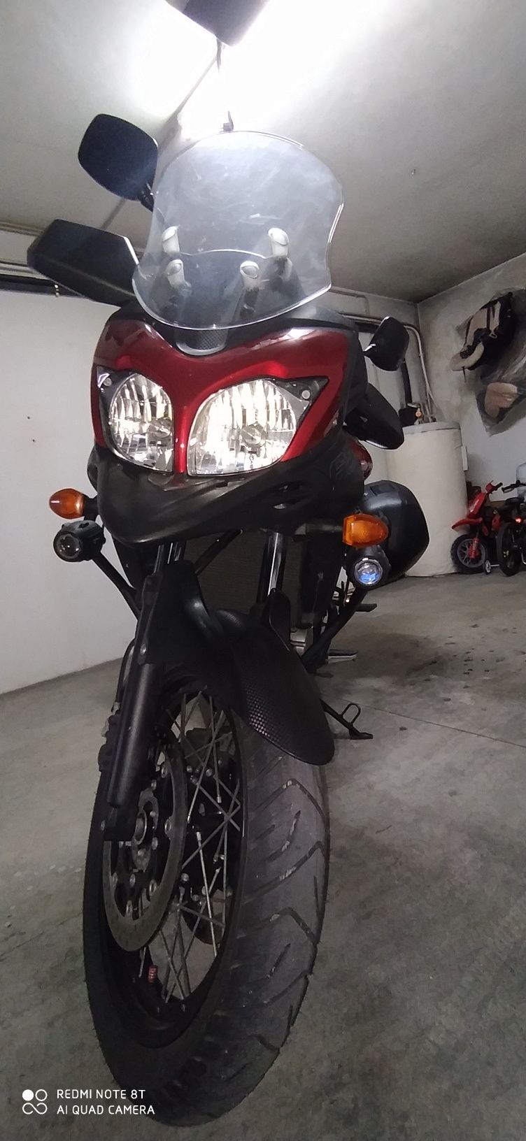 Suzuki v, storm 650