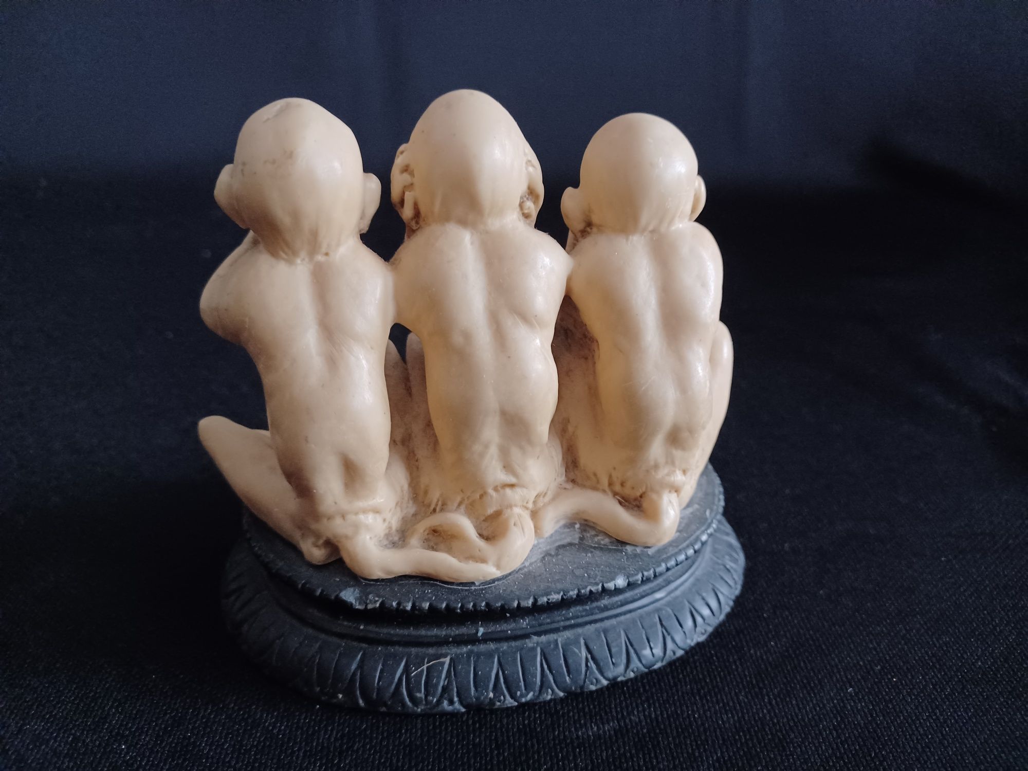 Figurka rzeźbiona 3 mądre małpki A. Santini PRL