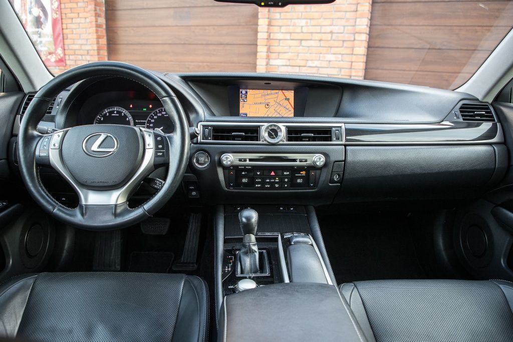 Auto do ślubu Lexus GS