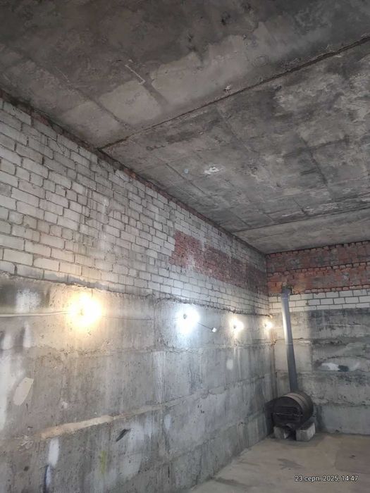 Гараж великий Троєщина Під підіймач СТО малярка склад цех виробництво