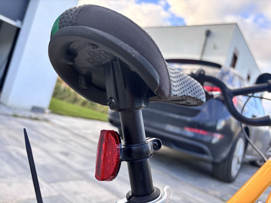 Woom 3 w kolorze żółtym z nozka