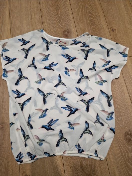 Bluzka w kolibry