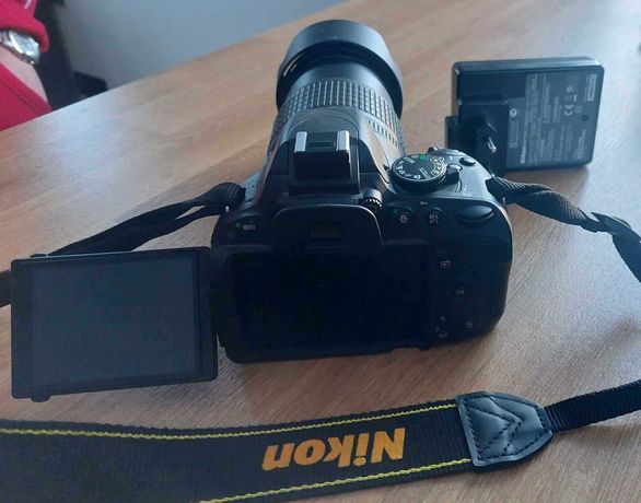 Aparat Lustrzanka Nikon d5100 + obiektyw af-s dx 18-105mm f3.5-5.6g ed