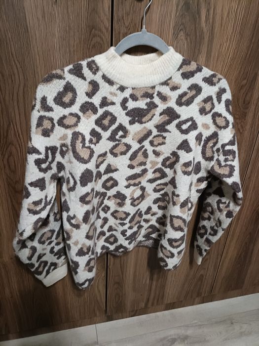 Sweterek panterka :)