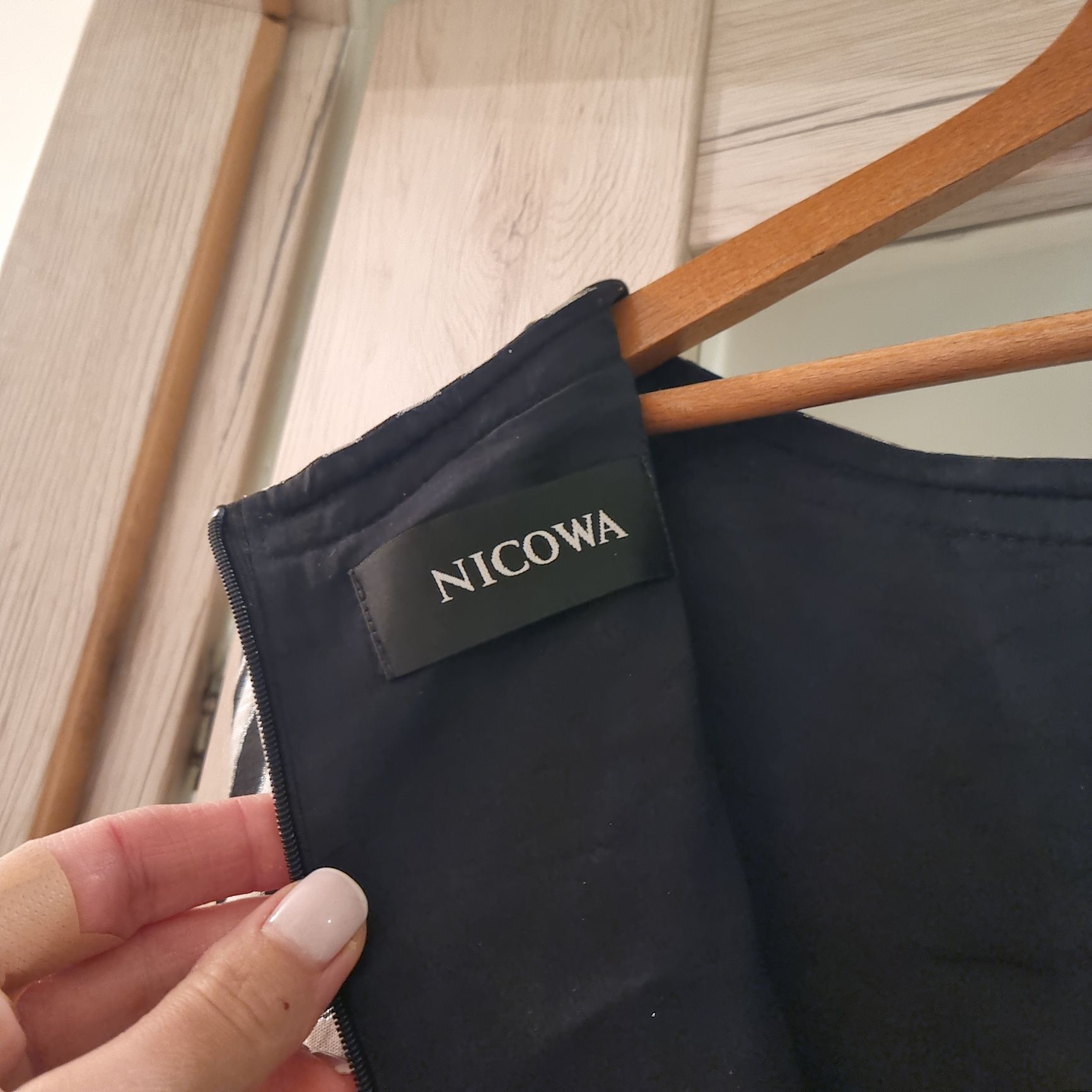 Sukienka wizytowa PIEKNA