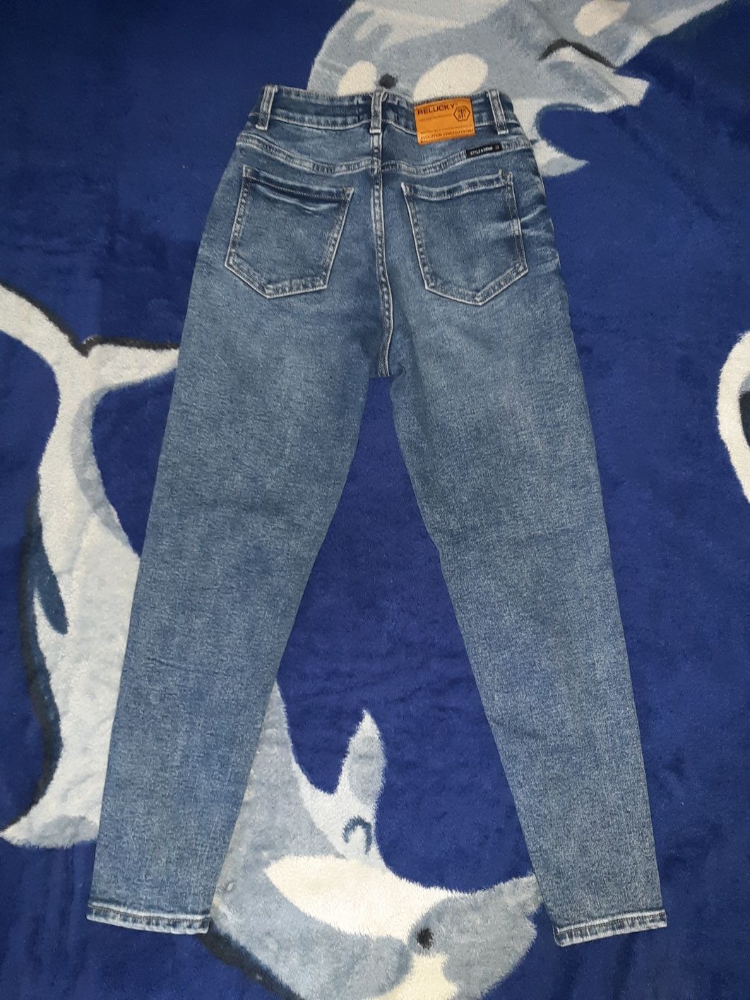 Продам джинси стан нових