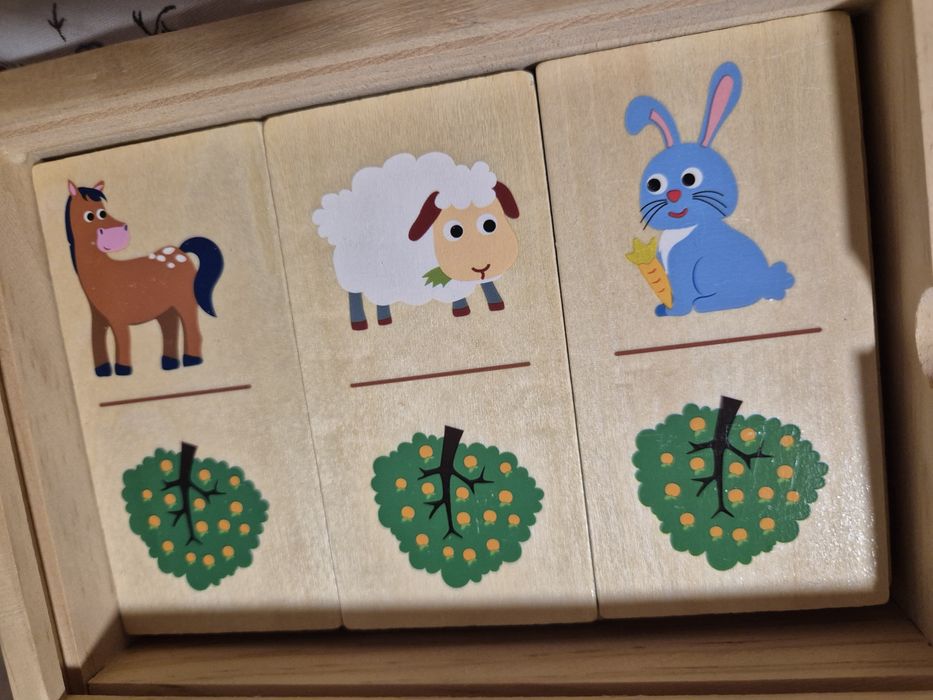 Drewniane domino farma