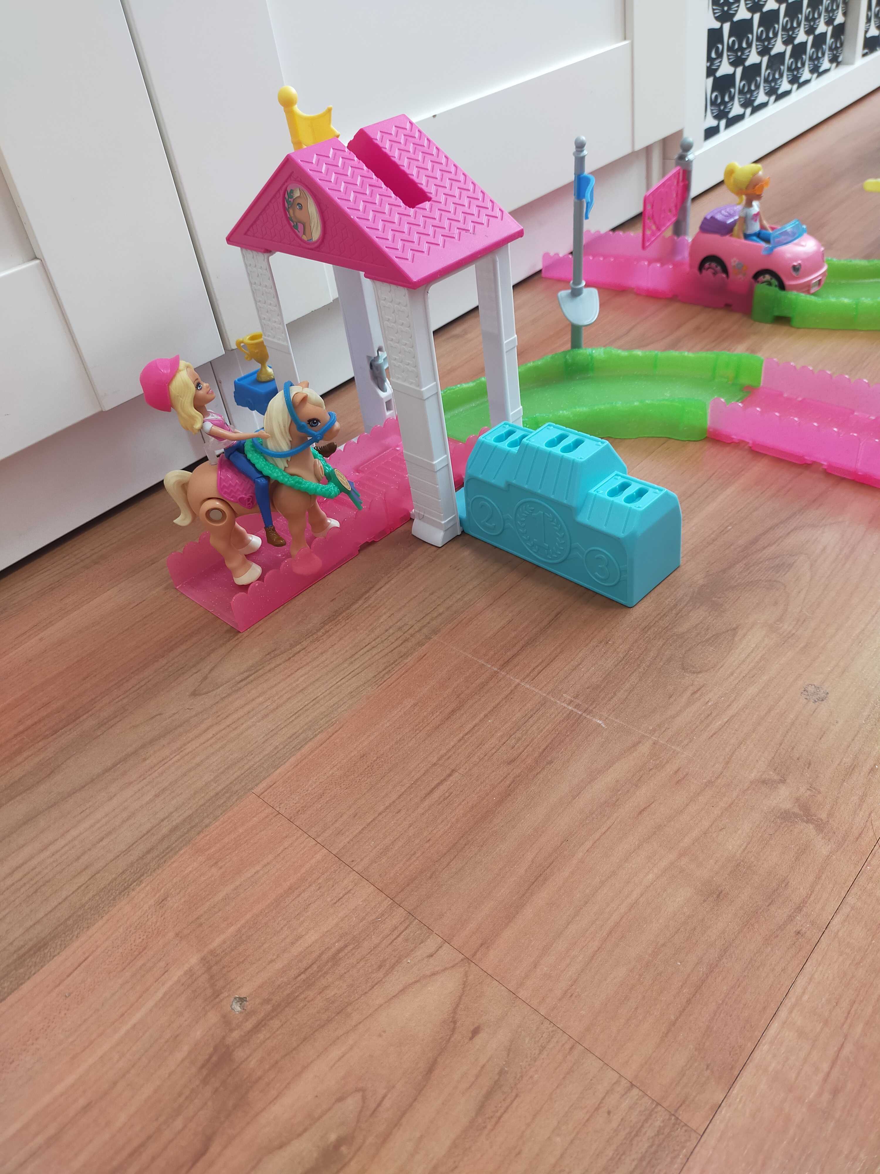 Barbie on the go