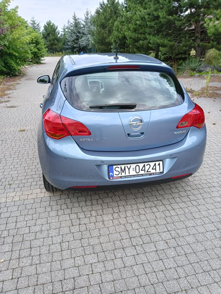 Sprzedam Opel Astra J