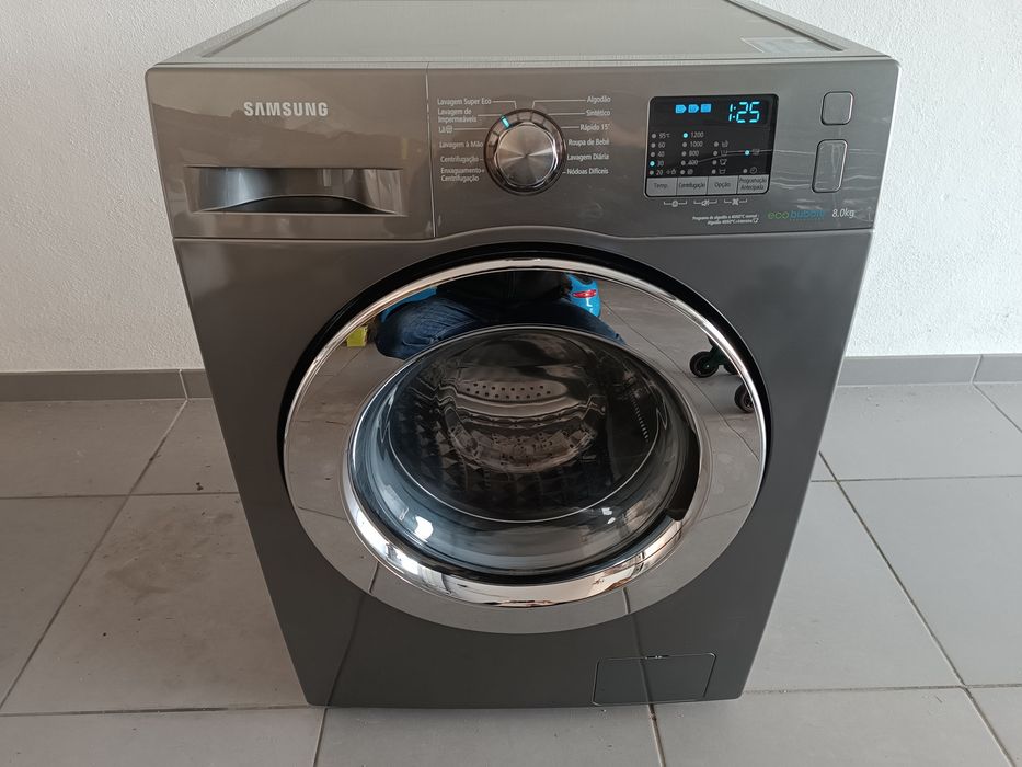 Máquina de lavar roupa Samsung