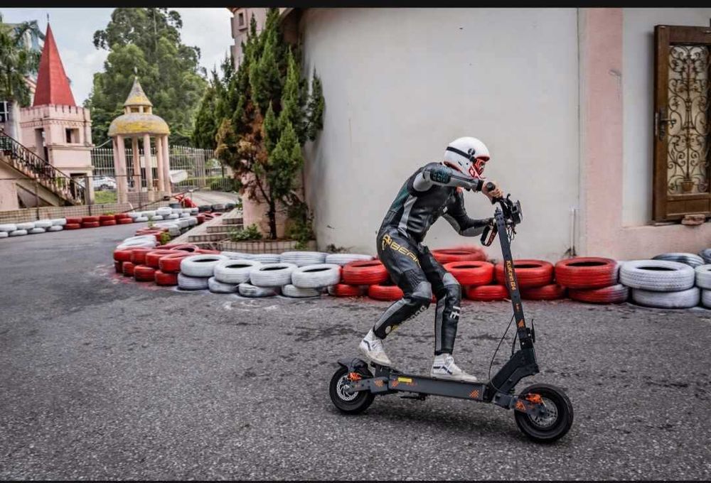 HULAJNOGA elektryczna KUKIRIN G4 2000W 60V20Ah 70km/h PL model 2025