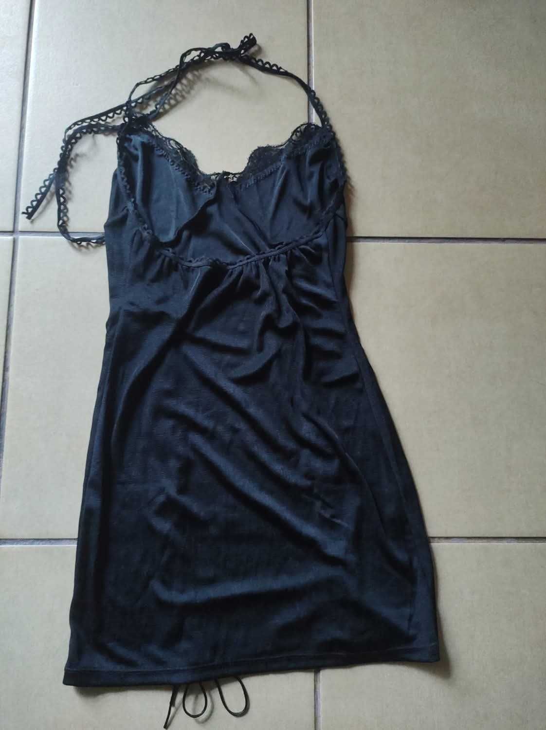 Leg Avenue sexowna sukienka halka oversize