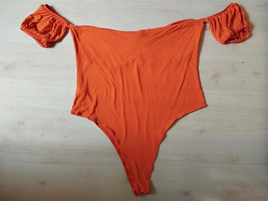 pomarańczowe body z odkrytymi ramionami xl hiszpanka bufiaste rękawki