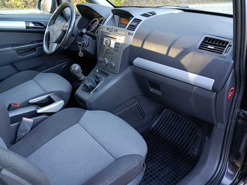 **Opel Zafira B 1.6 16V 2006r, Klima , 7 Foteli, Zadbana ! **