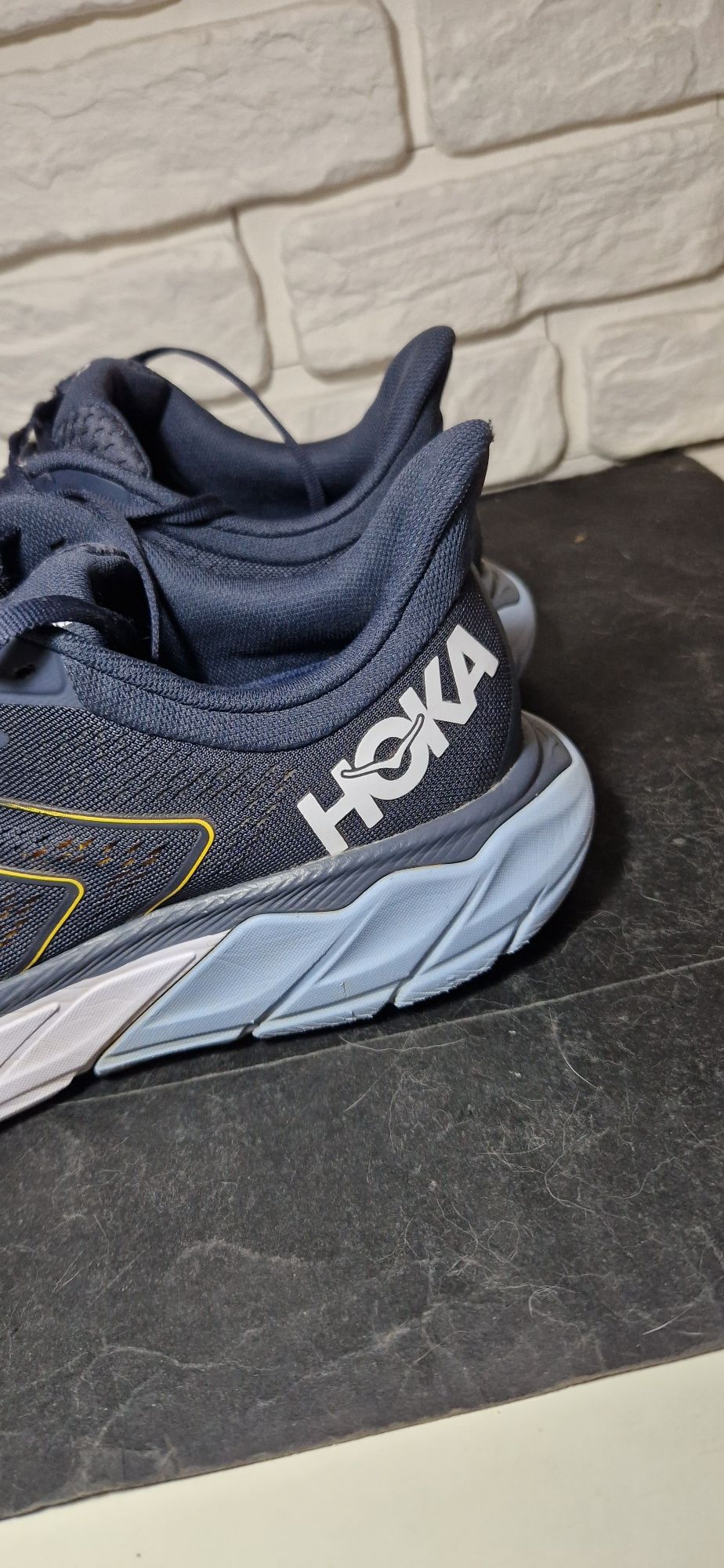 Hoka 42.          .