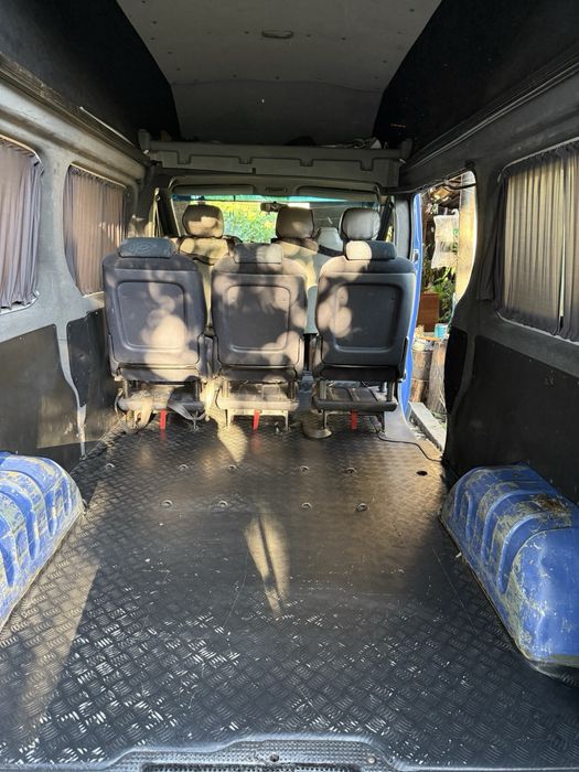 Продам опель виваро