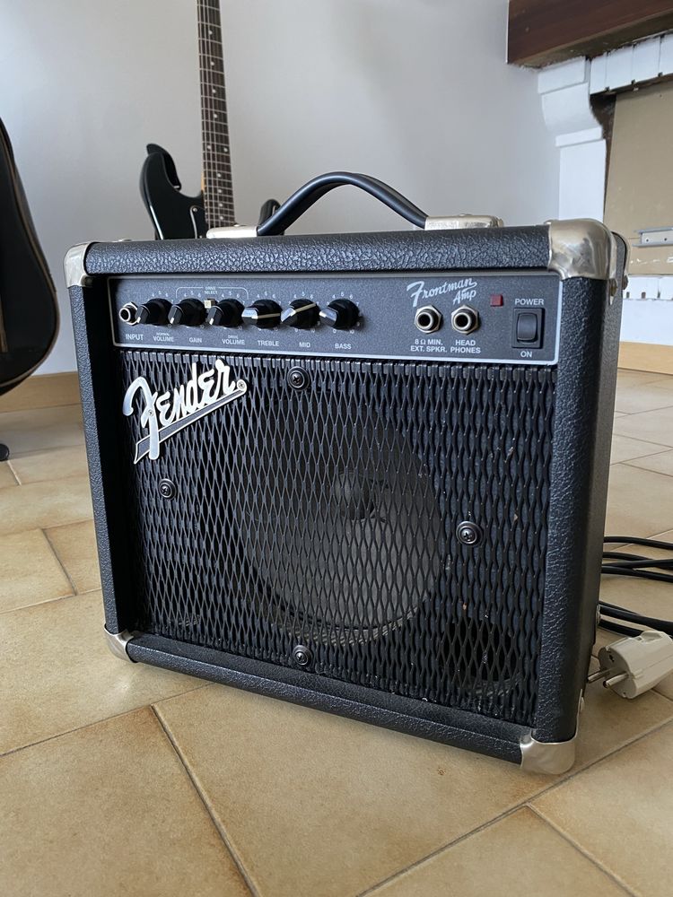 Amplificador Fender Frontman 38W Mexicano