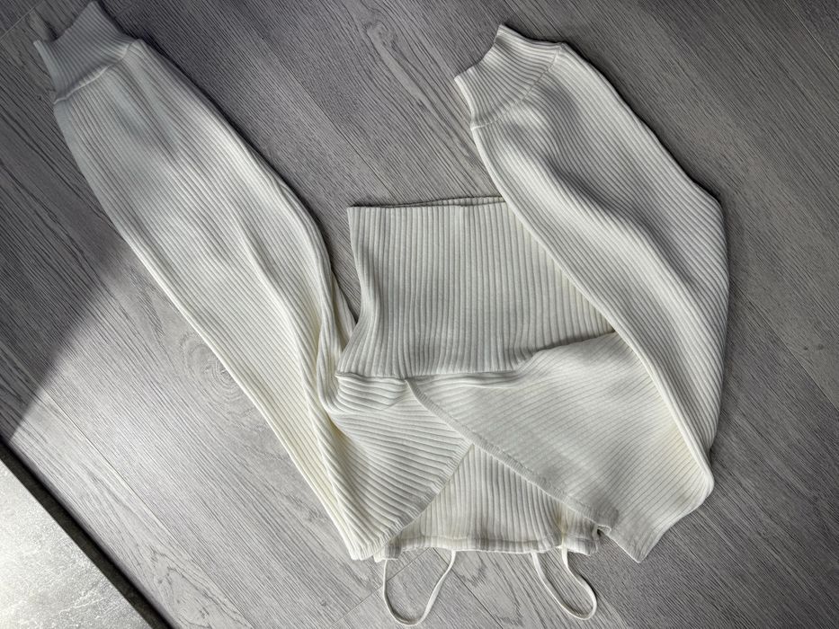 Кофта з рукавами