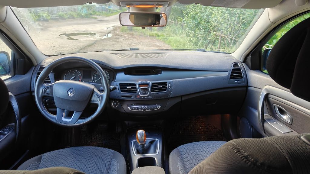 Renault Laguna 2008 рік 2 літра дизель механіка