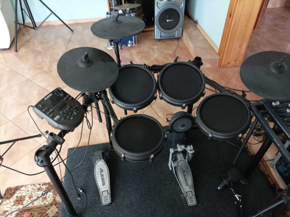 Alesis Nitro Mesh Kit Sprzedam Lub ZAMIENIE!