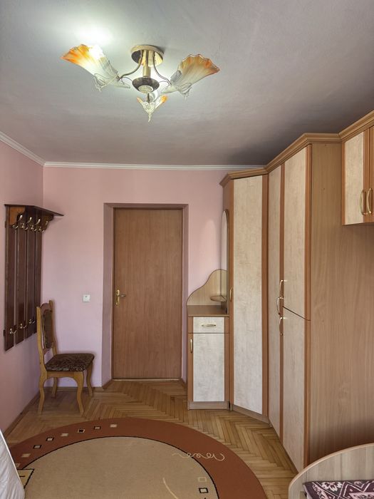 Продаж кімнати по вулиці Довженка