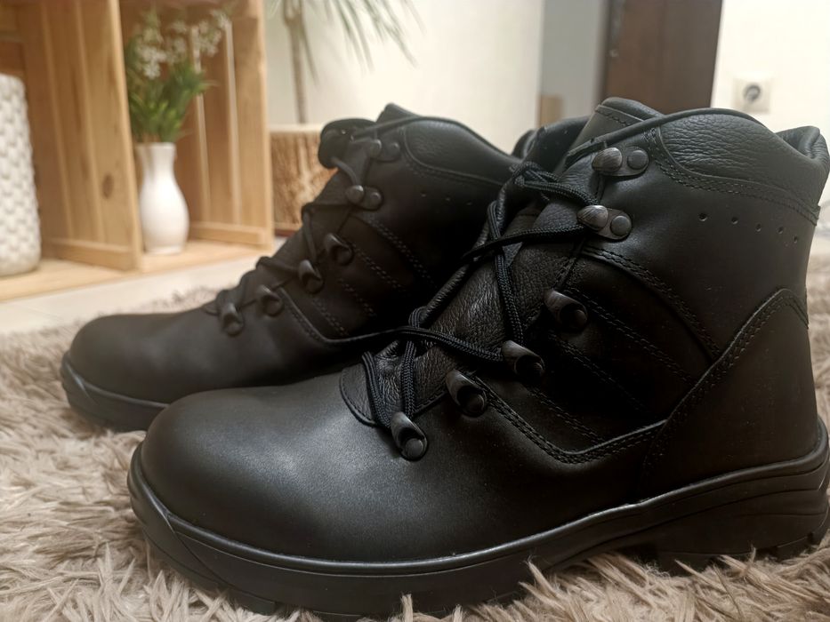 Чоловічі шкіряні чоботи