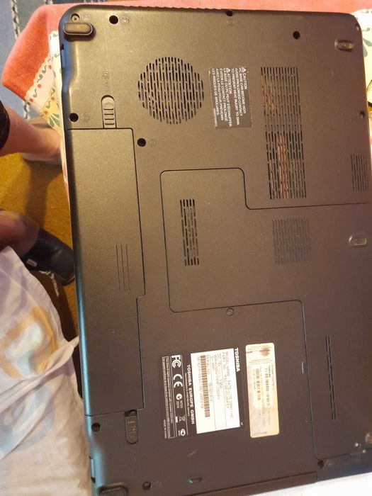 portatil toshiba satellite c660 1he i3  como novo.