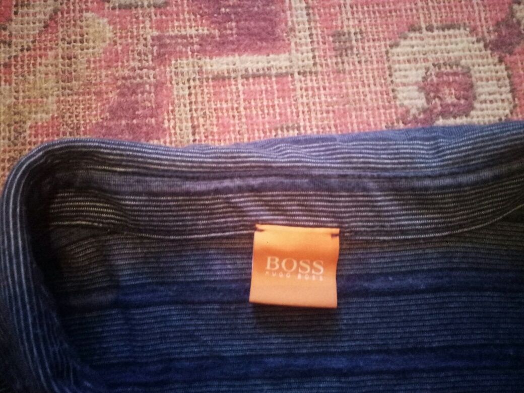 Продам футболку поло Hugo Boss, большого размера.