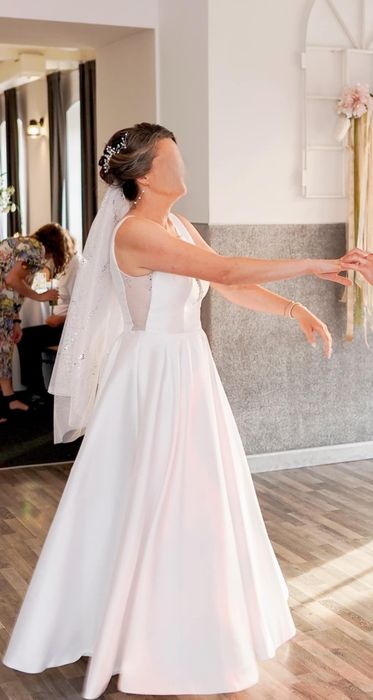 Sukienka ślubna - Gala Bridal, litera A