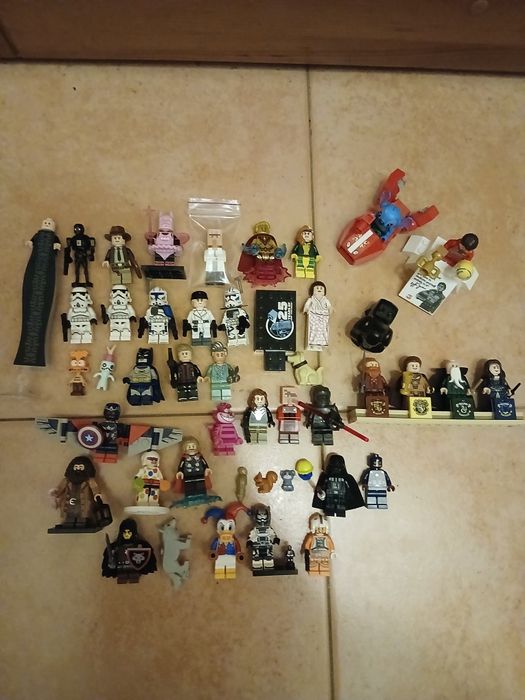 Продам Lego фігурки minifigures різні серії чоловічки Лего
