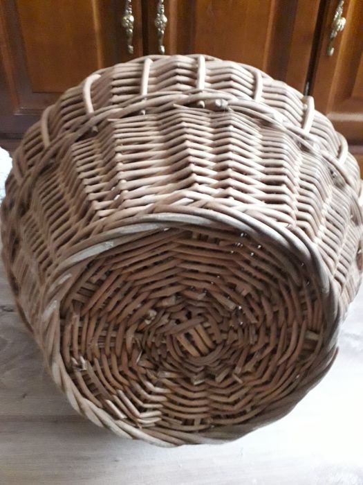Wiklinowy kosz .