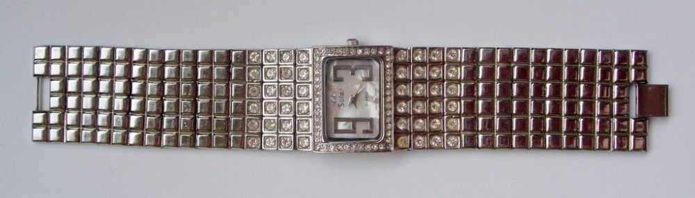 Damski zegarek marki Sole quartz swiss part